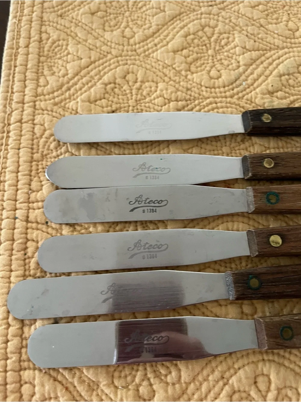 Wood-Handled Spreader Cake Spatulas Set - Natural Wood & Stainless
